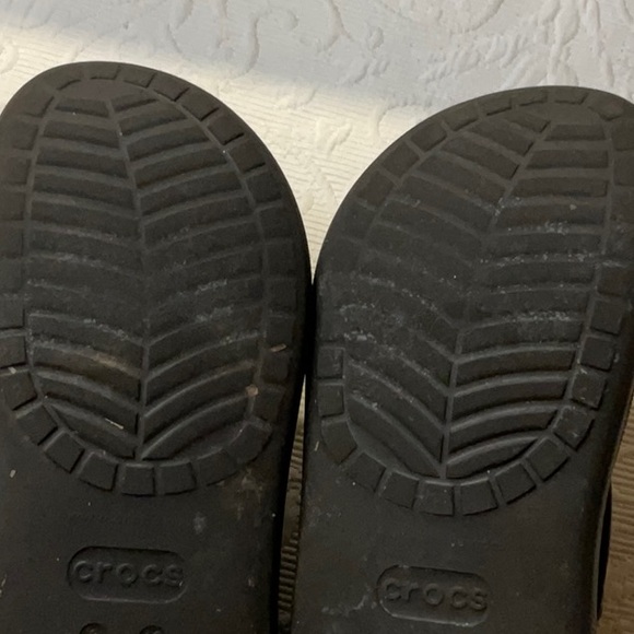 CROCS Black Classic Crush Clogs. Women’s 10, Men’s 8. Minimalist Comfort. - Picture 9 of 11